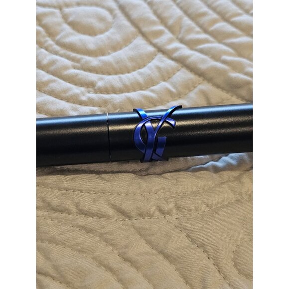 Yves Saint Laurent Lash Clash Extreme Volume Waterproof Mascara - Picture 4 of 5